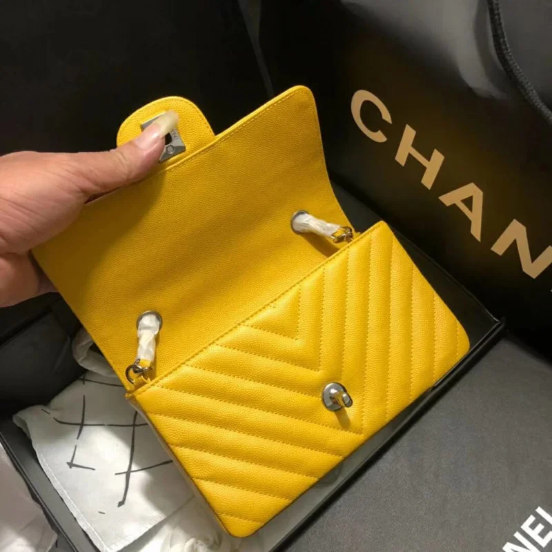 Chanel Chevron Caviar Leathe 20Cm Class-Flap Bag 1116