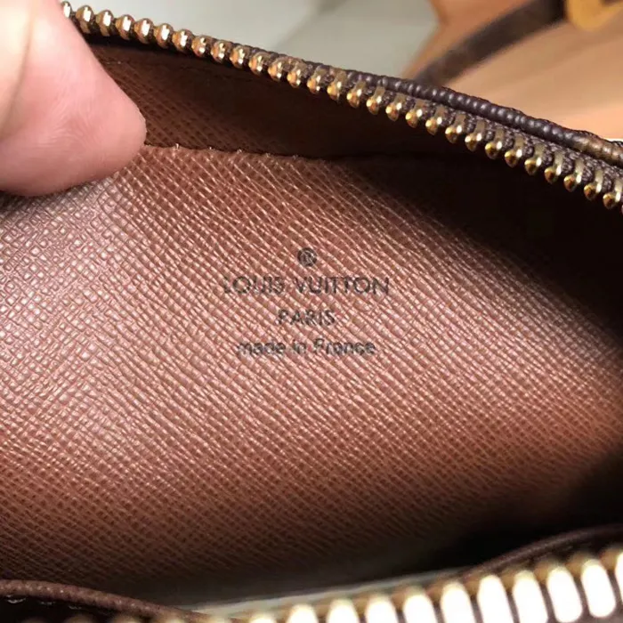 Amazone Monogram M45236