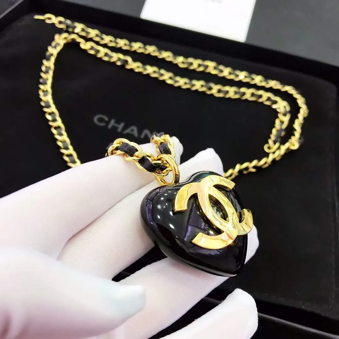 CHANEL necklace