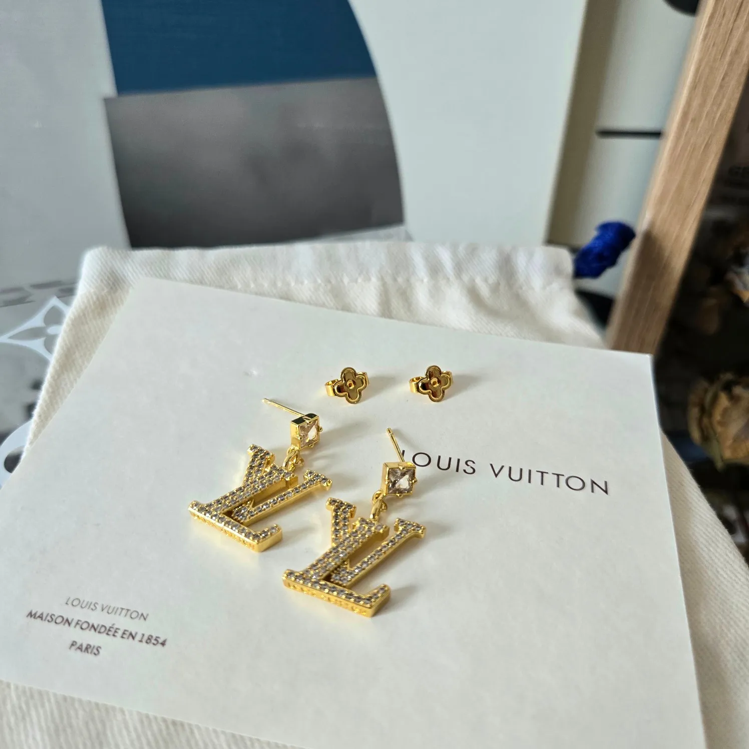 Lv New Arrival Earring 0002