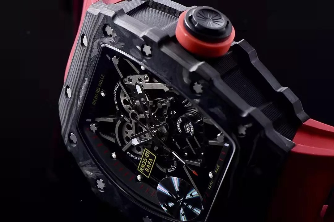 RM 35-01 Black Bezel Red Markers Red Rubber Strap KV RUML3
