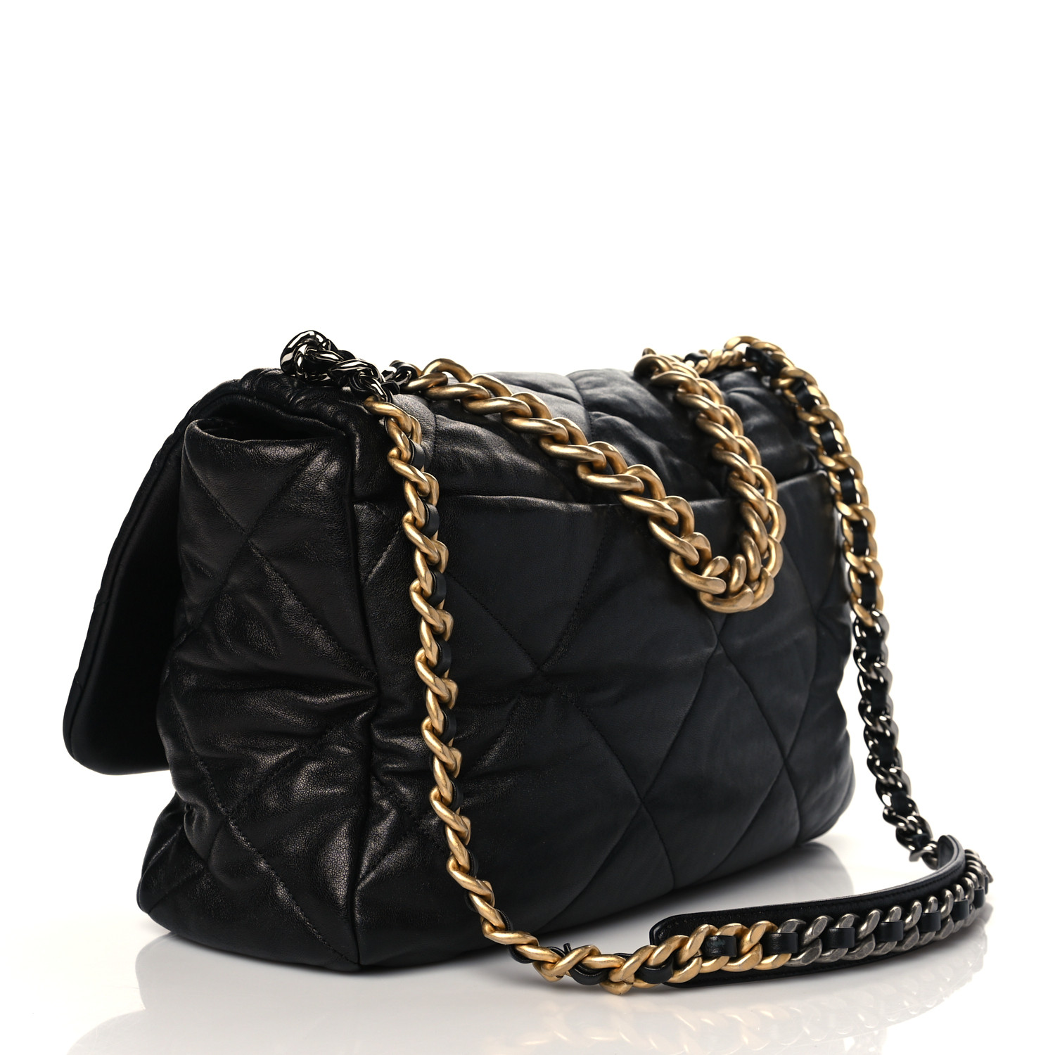 Lambskin Quilted Maxi Chanel 19 Flap Black