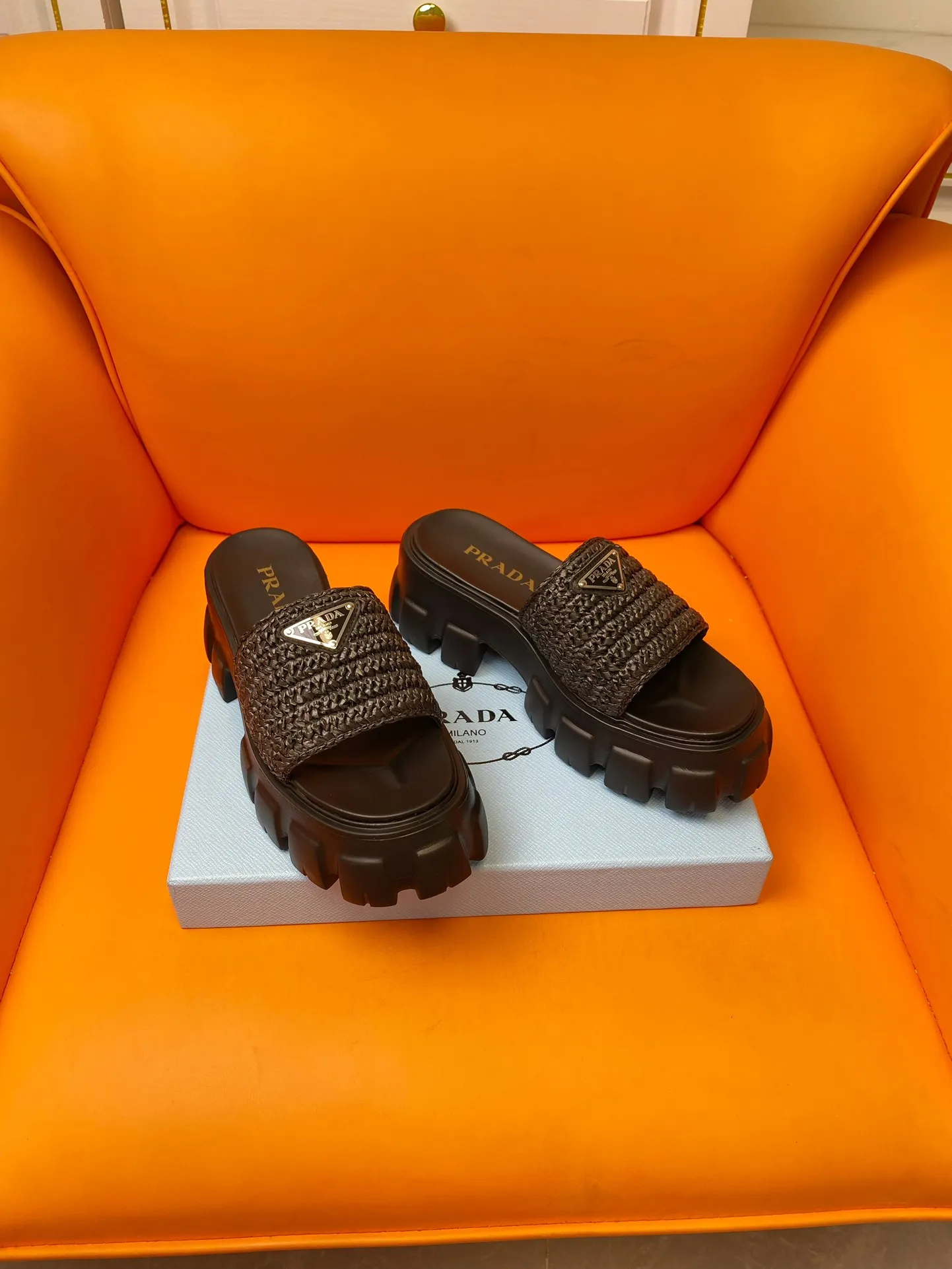 Pra 2024 new arrival women slippers