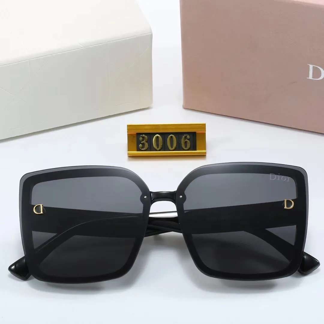 4-color fashionable CD letter sunglasses