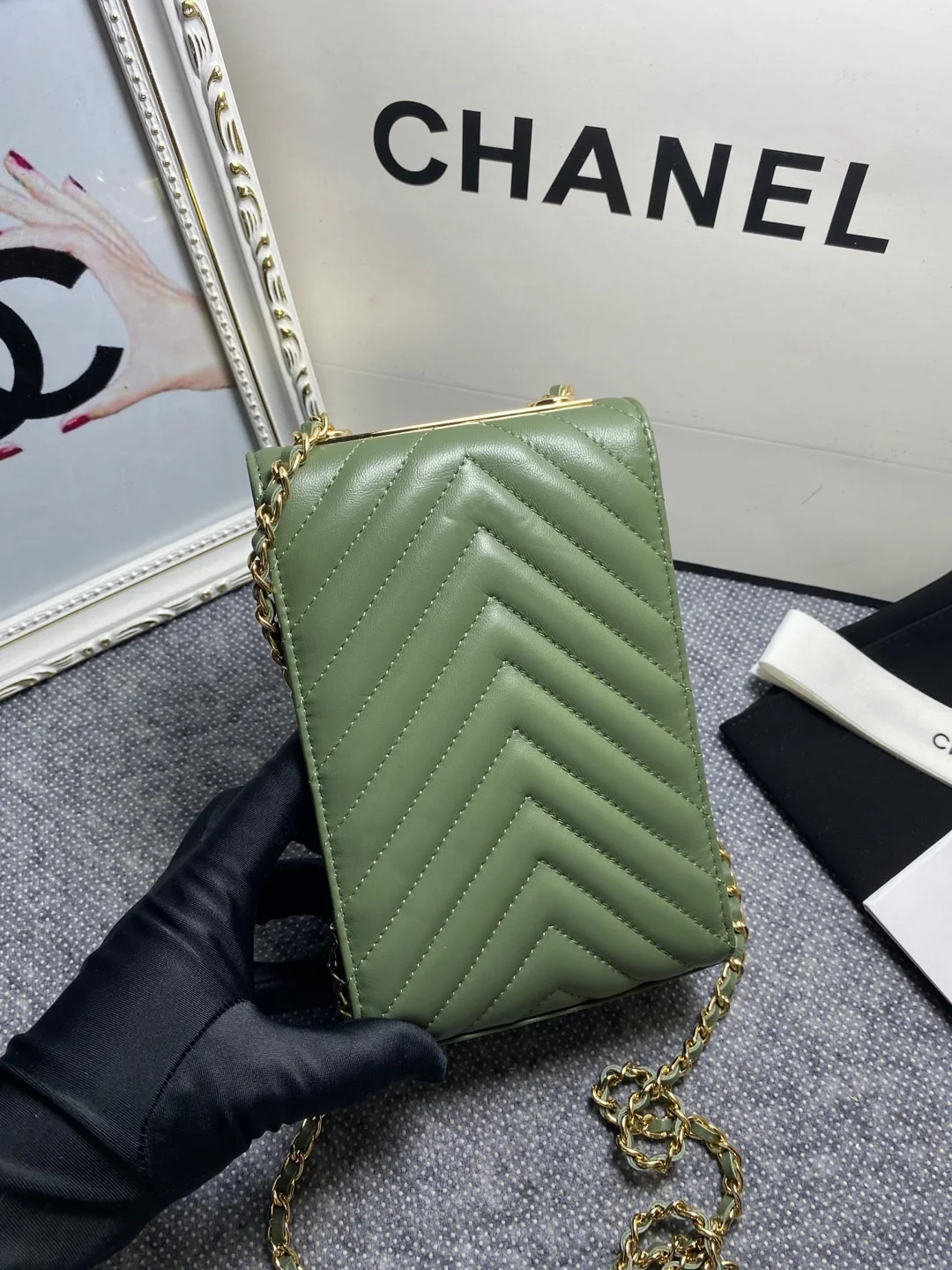 Chanel Chevron Trendy Cc Phone Olive Bag For Women 18cm/7in