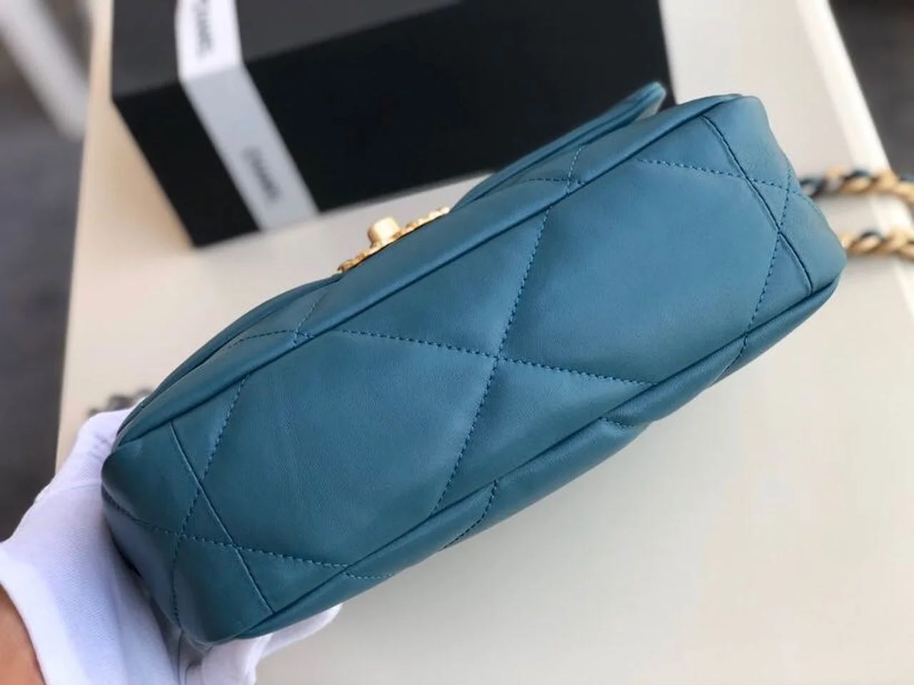 Chanel 19 Handbag Teal For Women, Women’s Bags, Shoulder And Crossbody Bags 10.2in/26cm AS1160