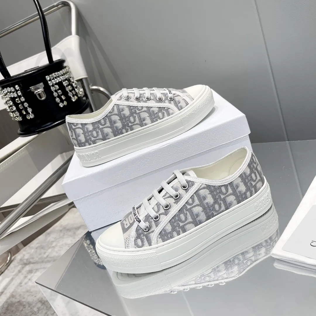 D new arrival women sneakers 02