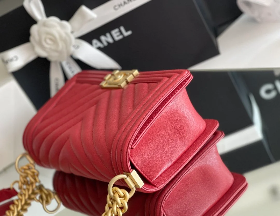 Chanel Medium Boy Handbag Red For Women 9.8in/25cm A67086