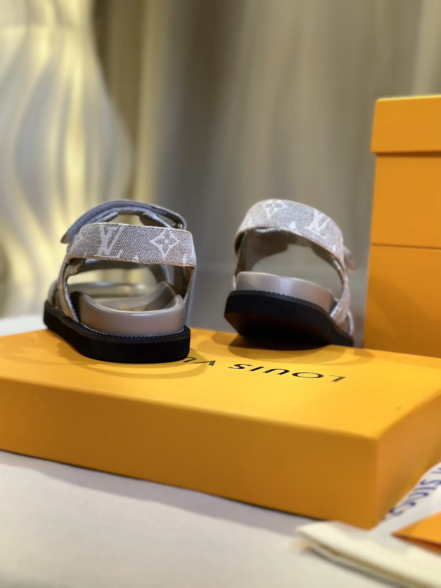 Louis new arrival summer women shoes