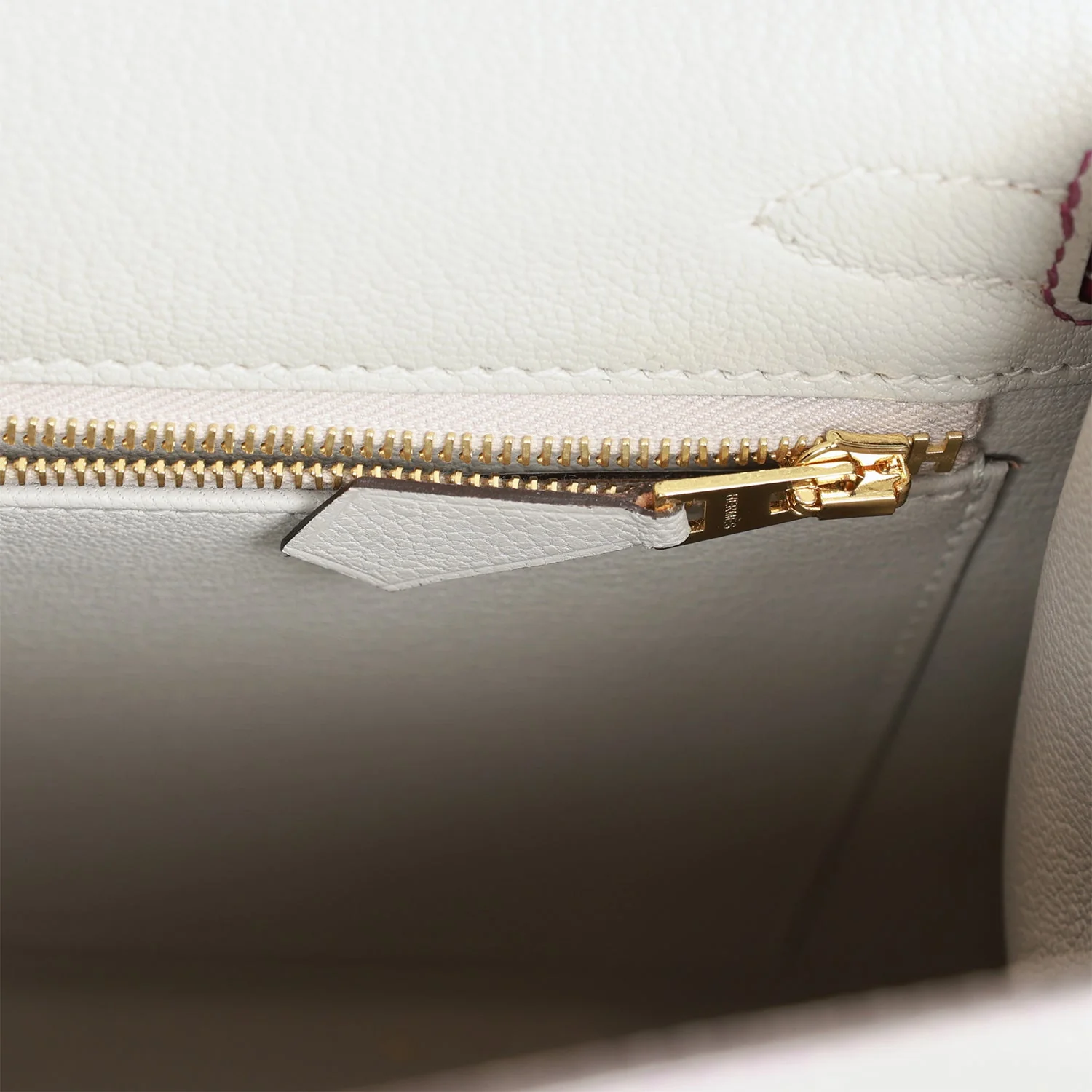 Pre-owned Hermes Special Order (HSS) Kelly Sellier 25 Gris Perle and Anemone Chevre Brushed Gold Hardware