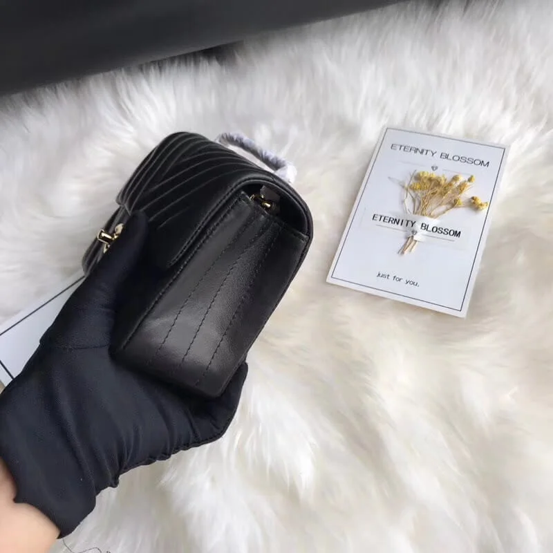 Chanel Chevron Lambskin 17Cm Class-Flap Bag 1115