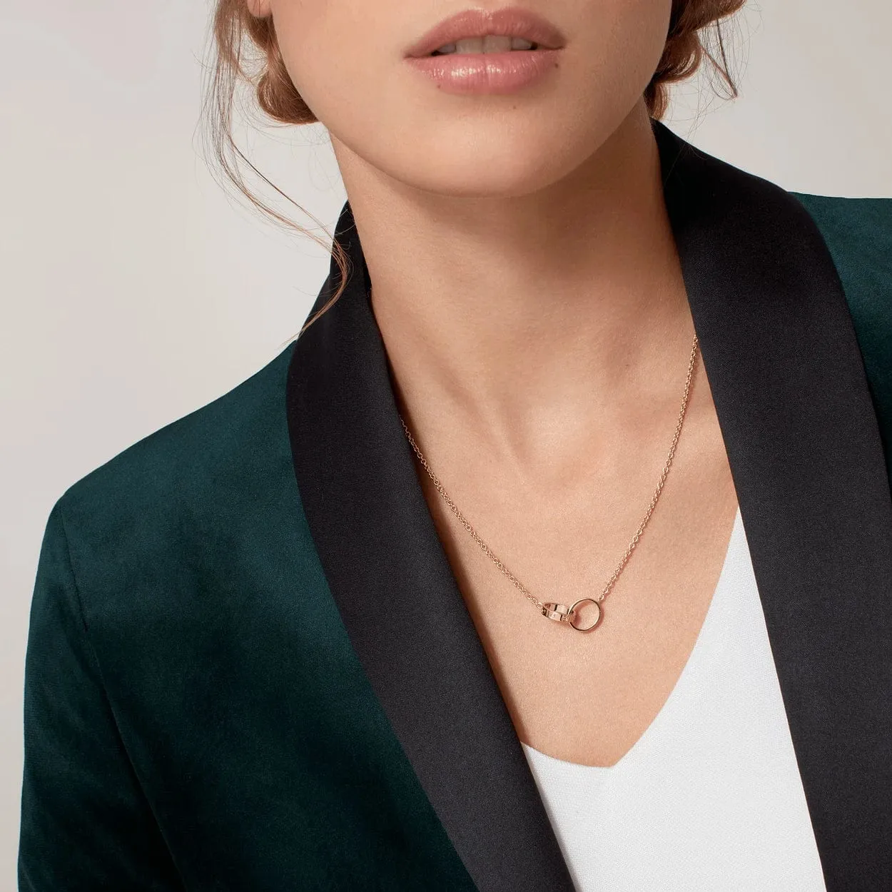 car Love Necklace Interlocking 2 Circles Necklace