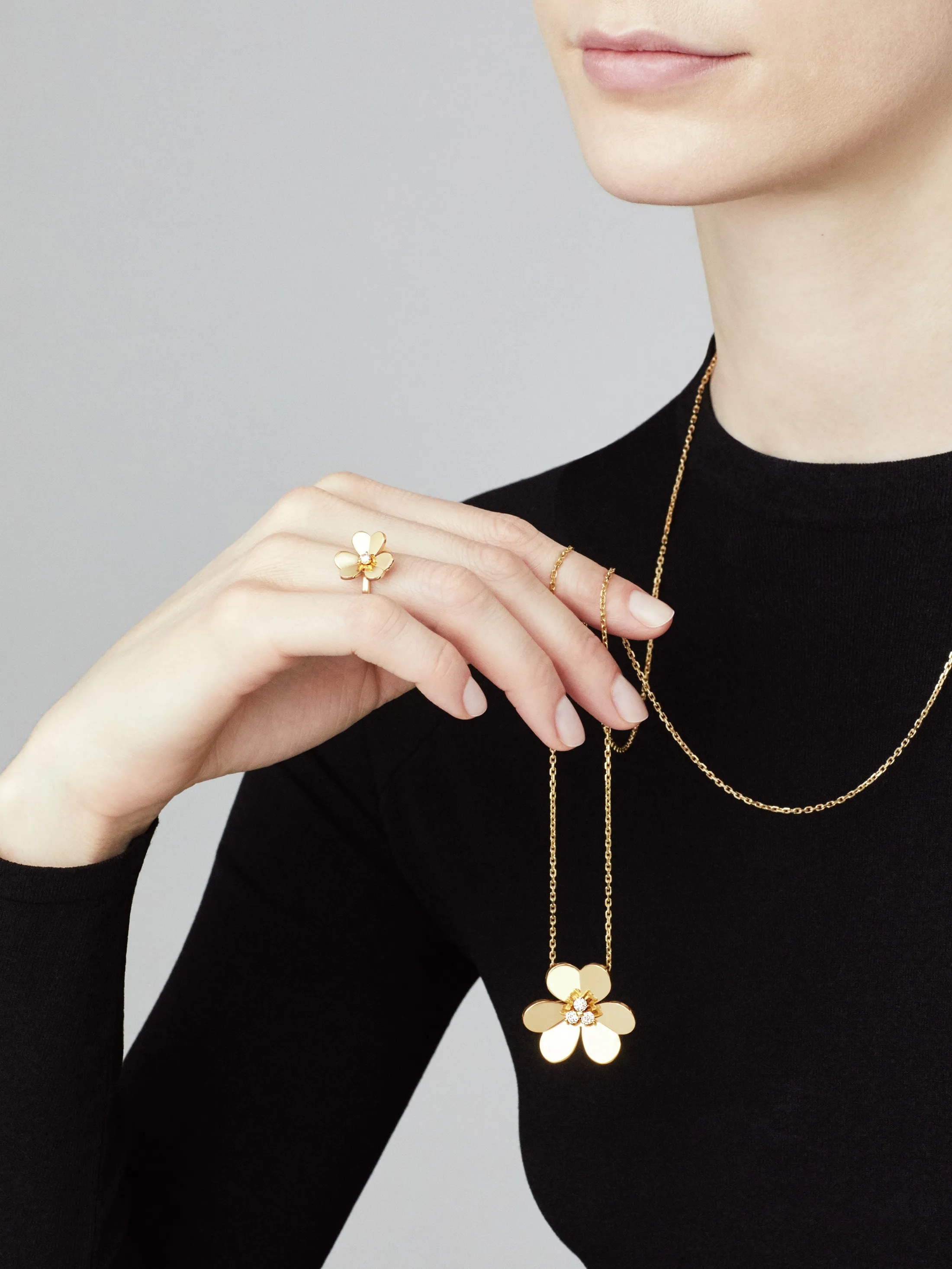 Frivole clip pendant, very large model