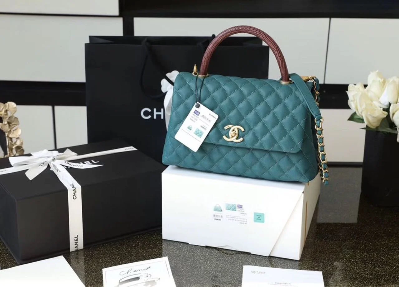 Chanel Large Flap Bag With Top Handle Teal For Women, Womens Handbags, Shoulder And Crossbody Bags 11in/28cm A92991