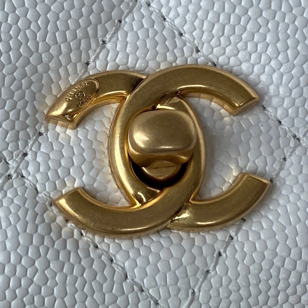 Chanel Small Flap Bag Gold Hardware White For Women, Women’s Handbags, Shoulder Bags 7.5in/19cm AP2840