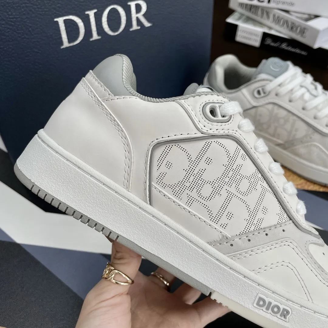 D new arrival men and women sneakers 01