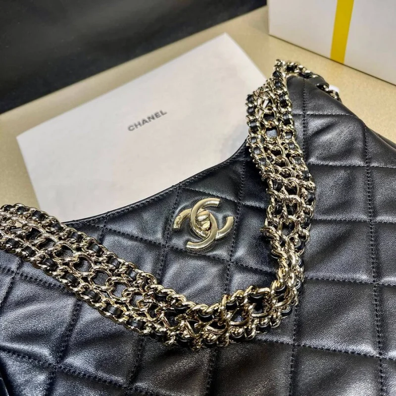 Chanel Hobo Bag In Lambskin As3153 Black
