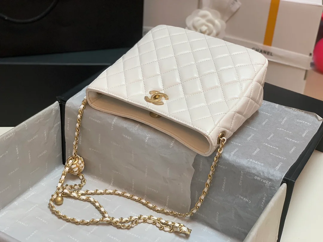 Chanel Hobo Handbag White Bag For Women 16cm/6in