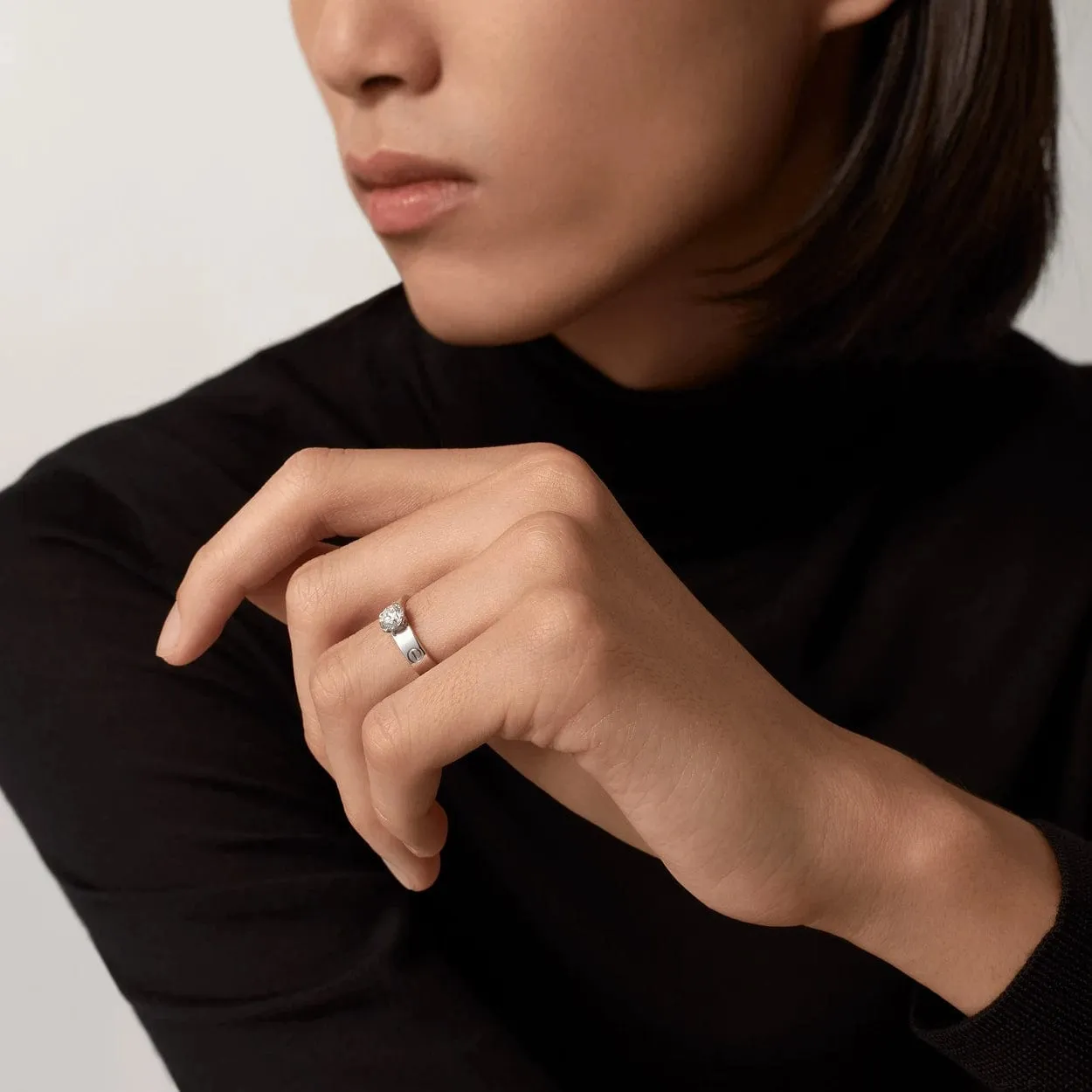 car The LOVE SOLITAIRE Ring With Diamond