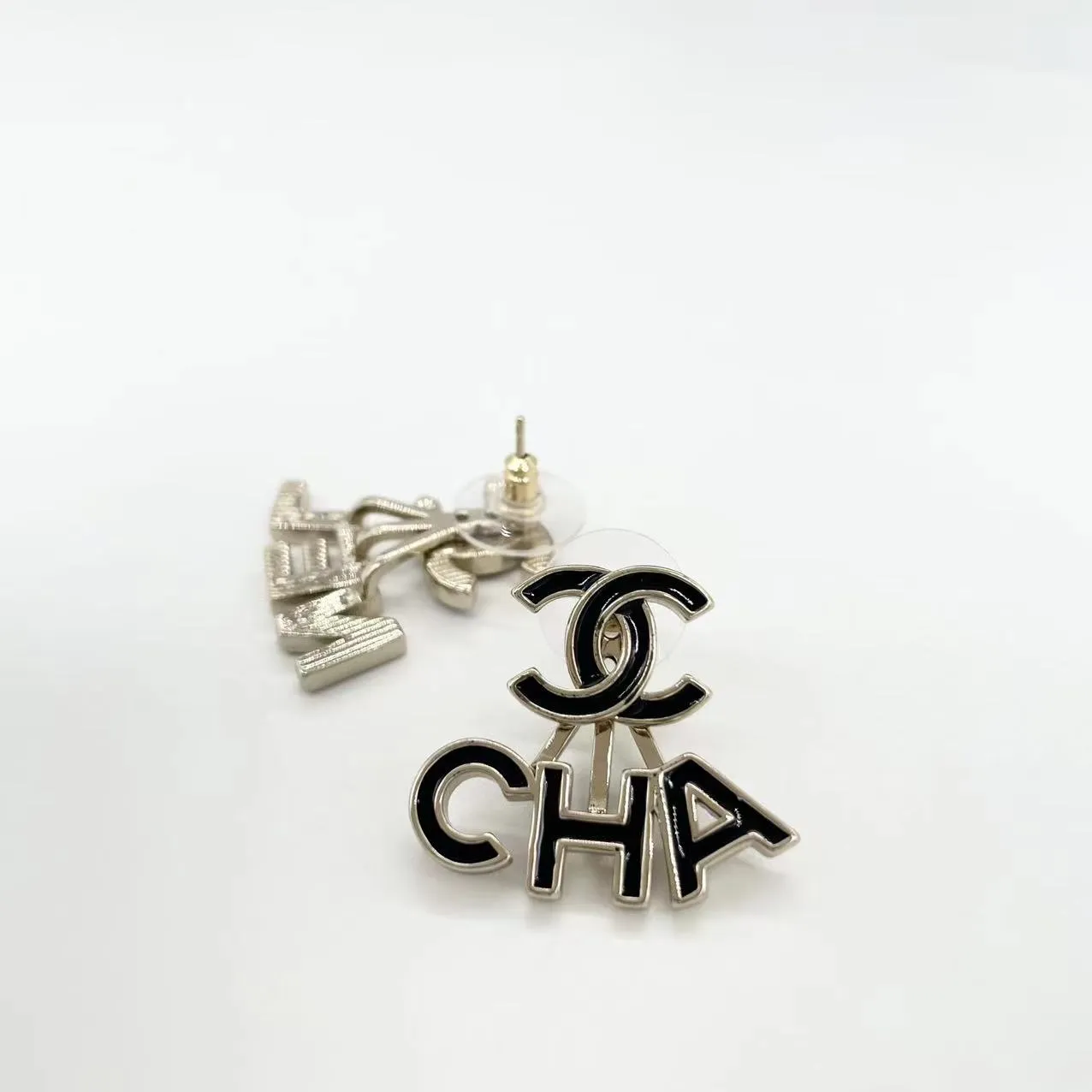 CHANEL Letter Drop Signature Earring