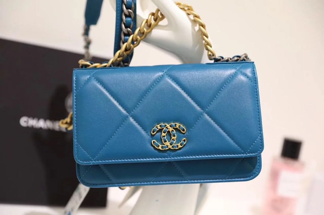 Chanel 19 WOC Flap Bag 20cm Goatskin Leather Spring/Summer Act 1 Collection, Blue