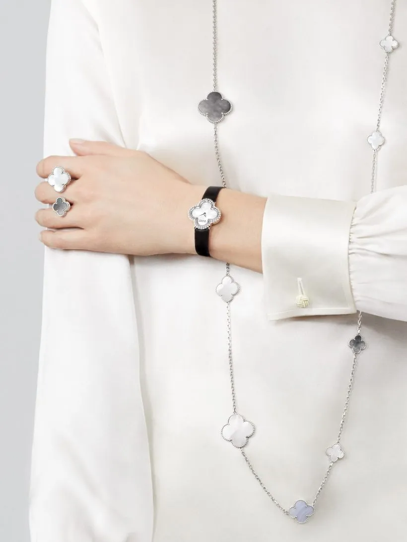 Van Cleef&Arpels Magic Alhambra Between the Finger ring