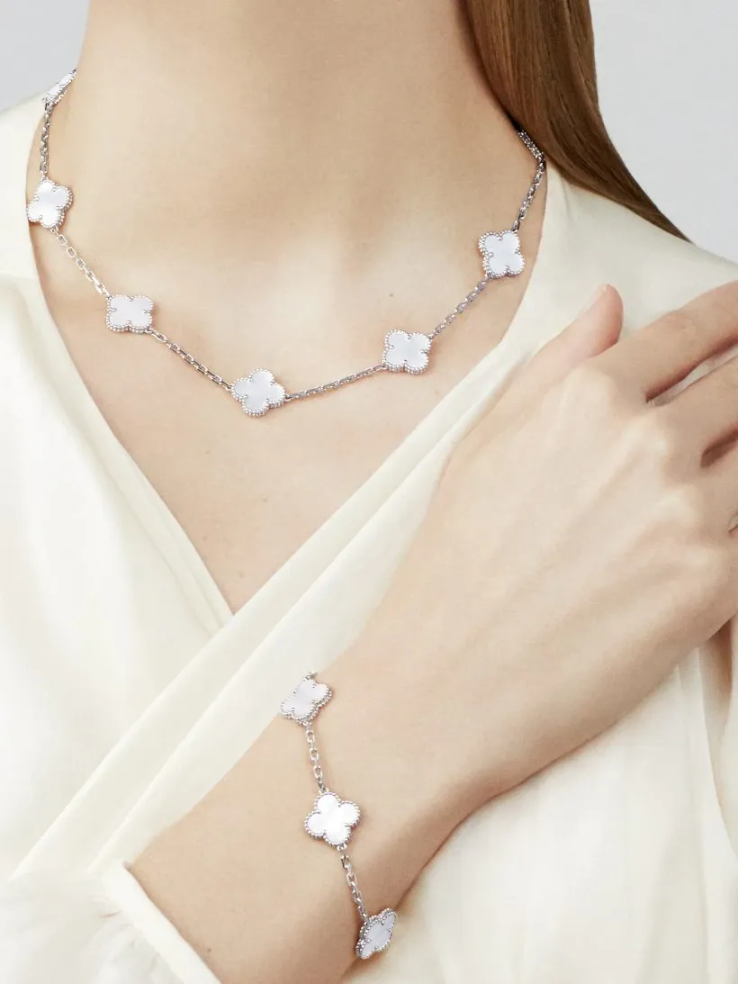Van Cleef&Arpels Vintage Alhambra necklace