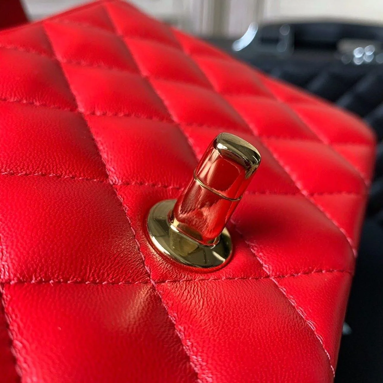 Chanel Mini Flap Bag Red For Women, Women’s Bags, Women’s Bag, Shoulder And Crossbody 7.8in/20cm A69900