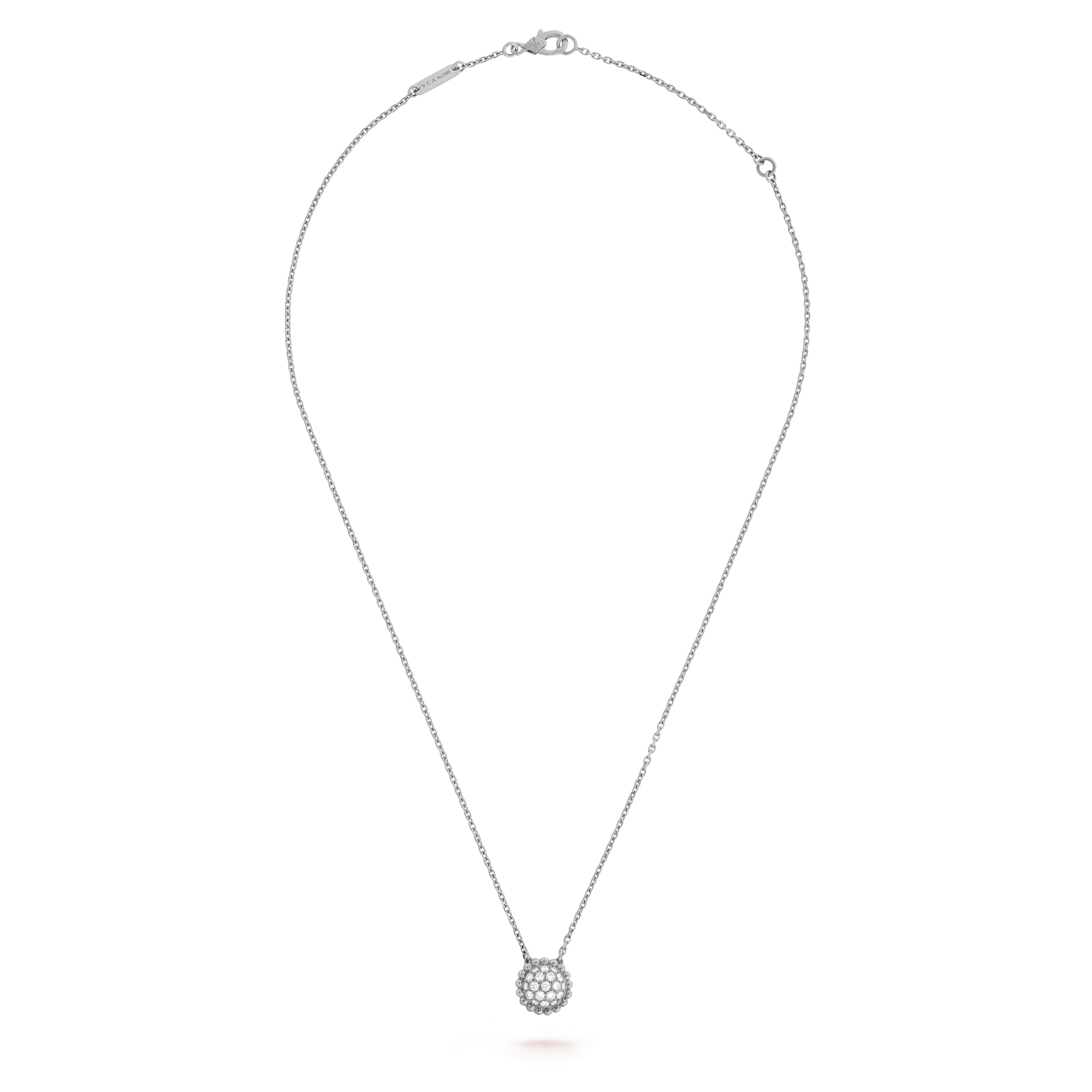 The pendant is attached to the necklace’s chain white gold, Diamond