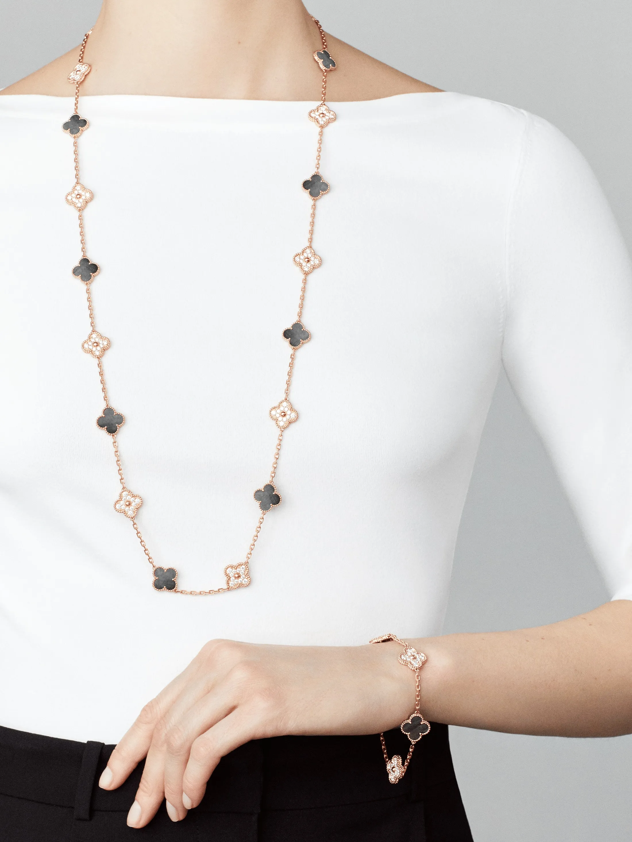 Van Cleef&Arpels VintageAlhambra long necklace