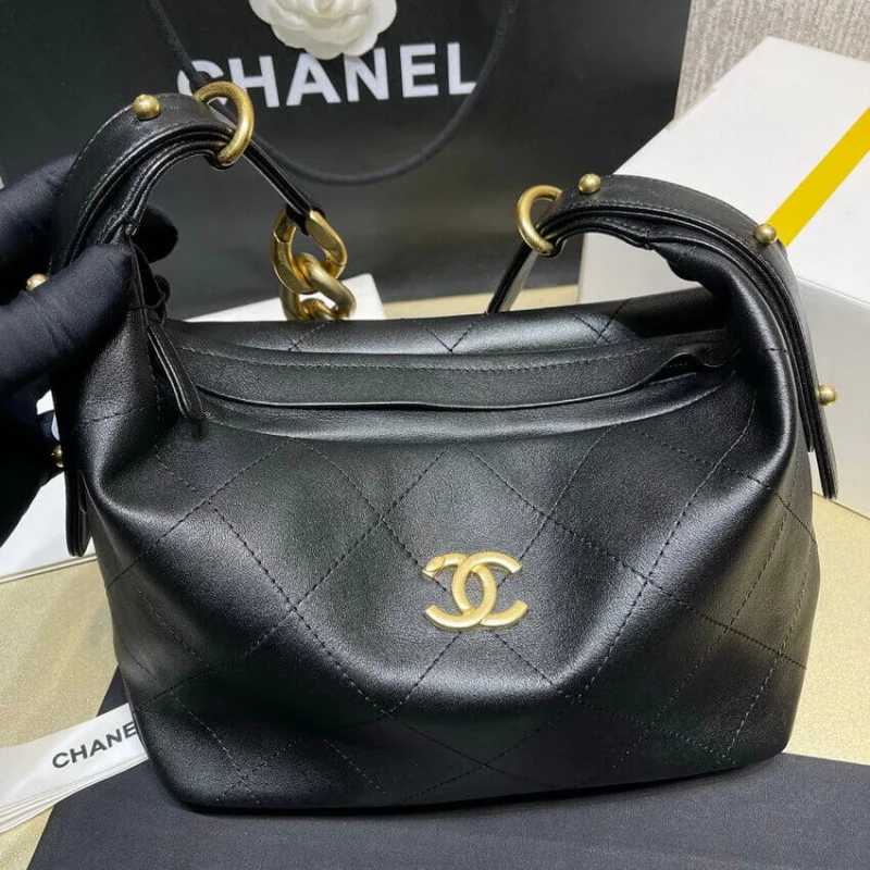 Chanel Black Calfskin Leathe Hobo Bag As2910
