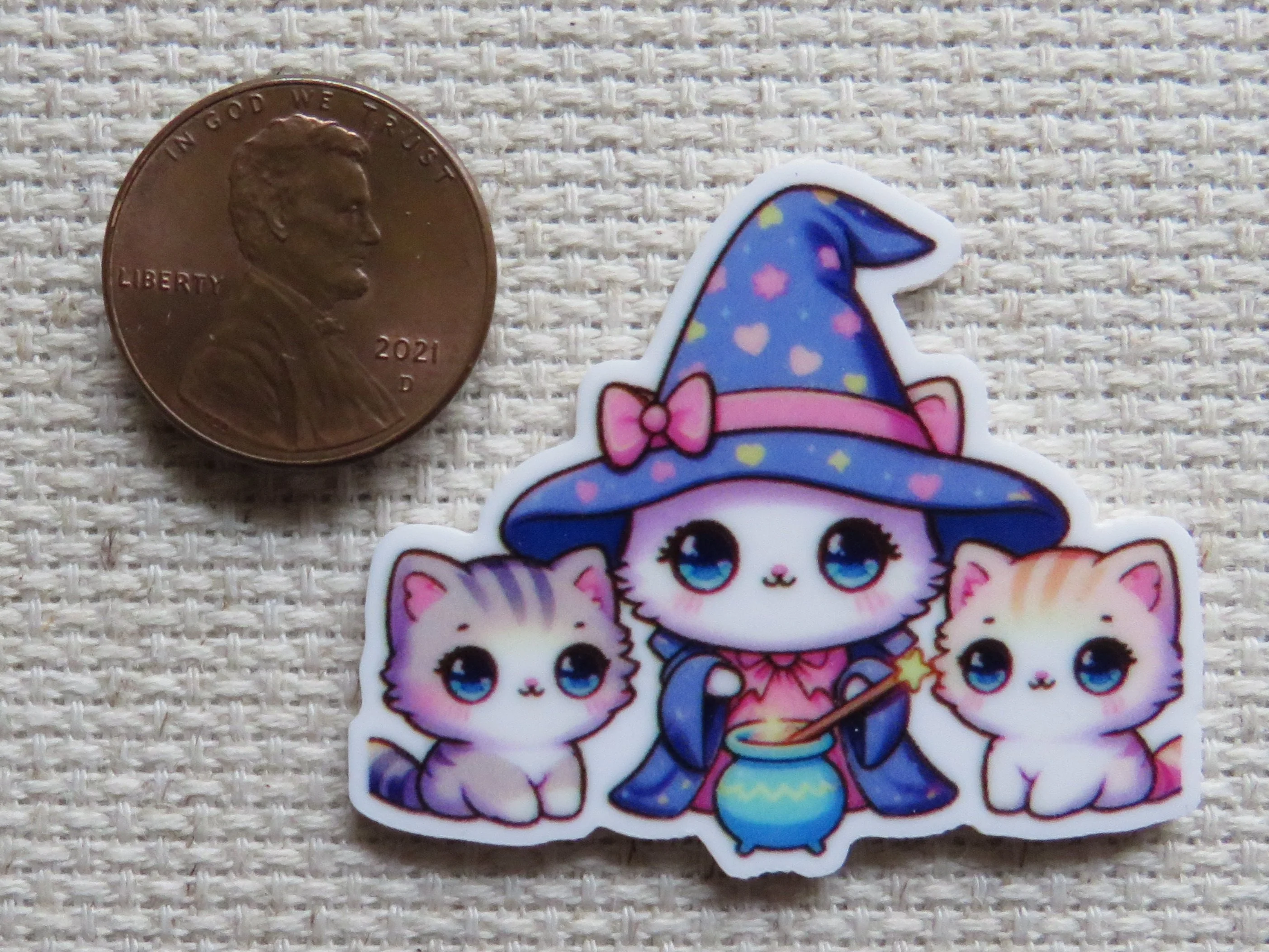 Momma Witch Cat with her Kittens Needle Minder, Cover Minder, Magnet