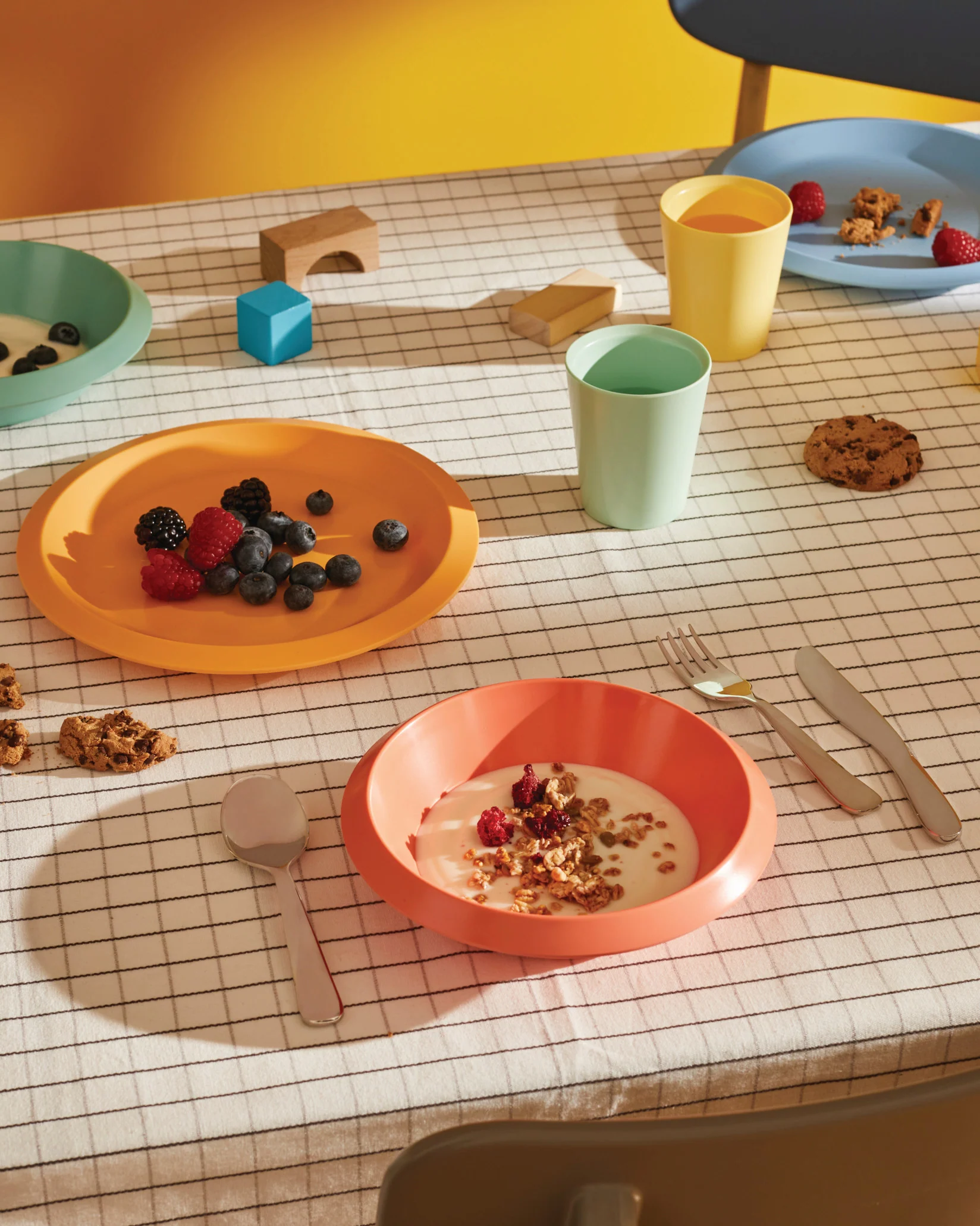 Giro Kids collection Children cutlery set Design Ben van Berkel / UNStudio