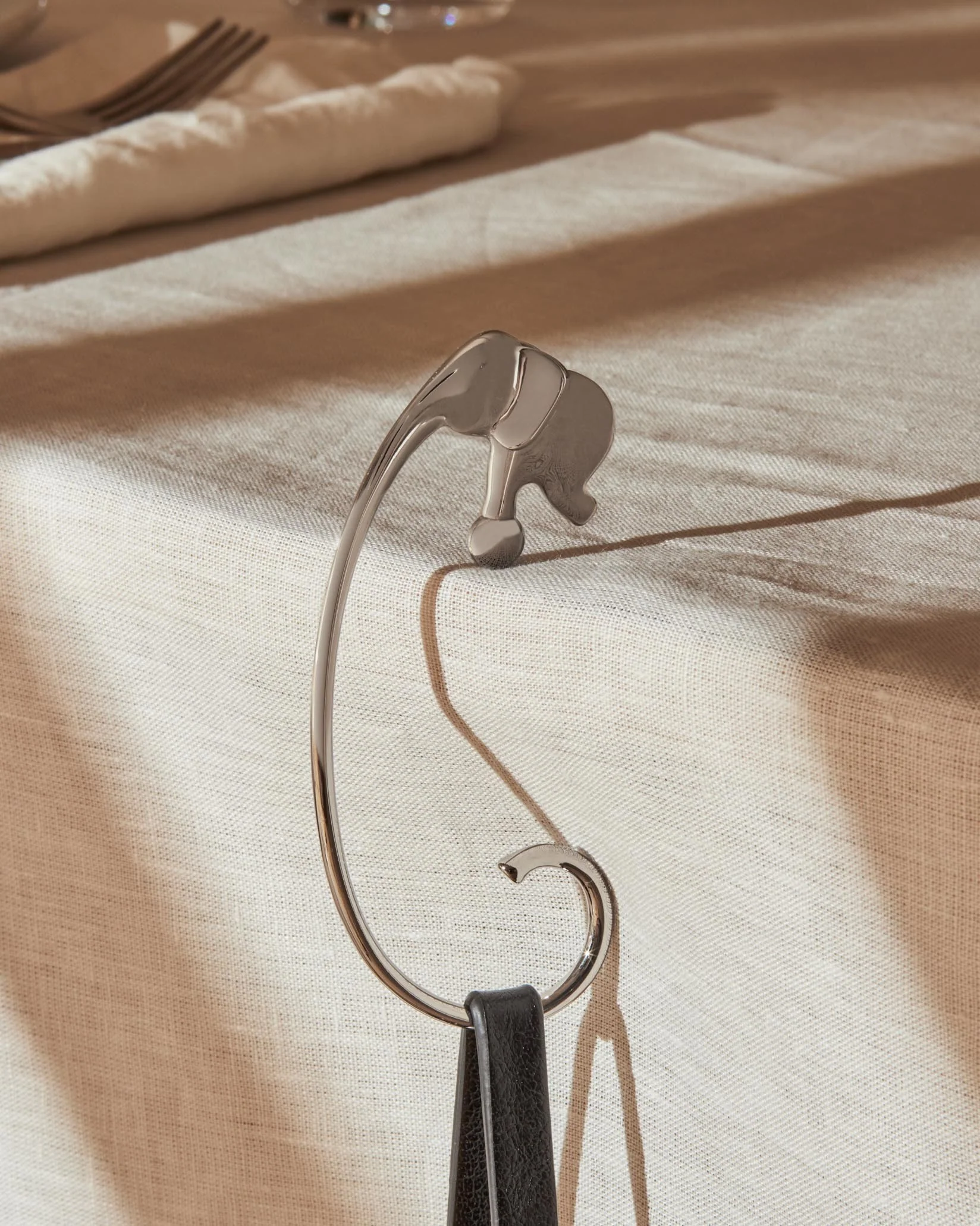 Jumbo Purse hook Design Frédéric Gooris