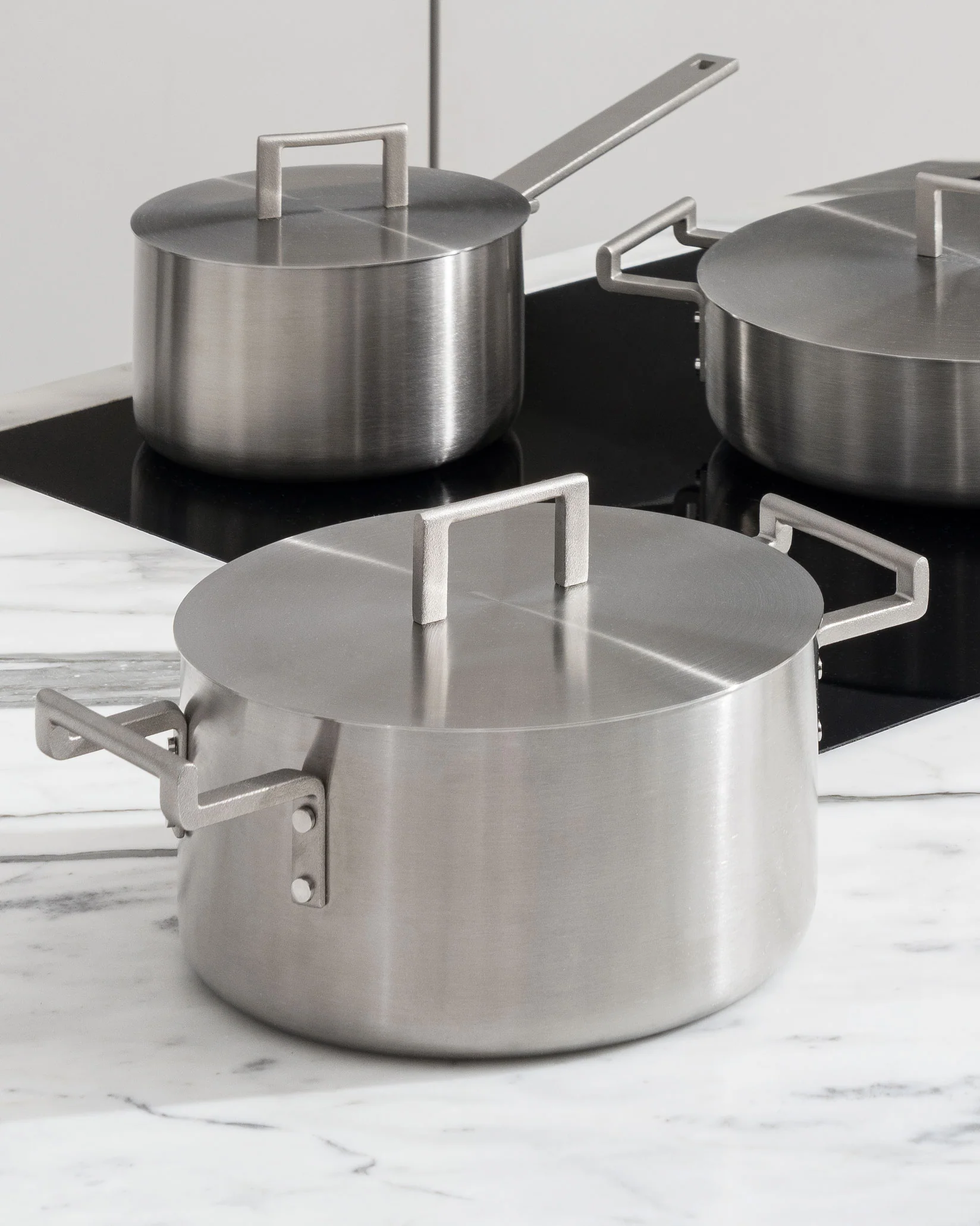 Convivio Casserole with two handles Design David Chipperfield , Consultant Pietro Leemann