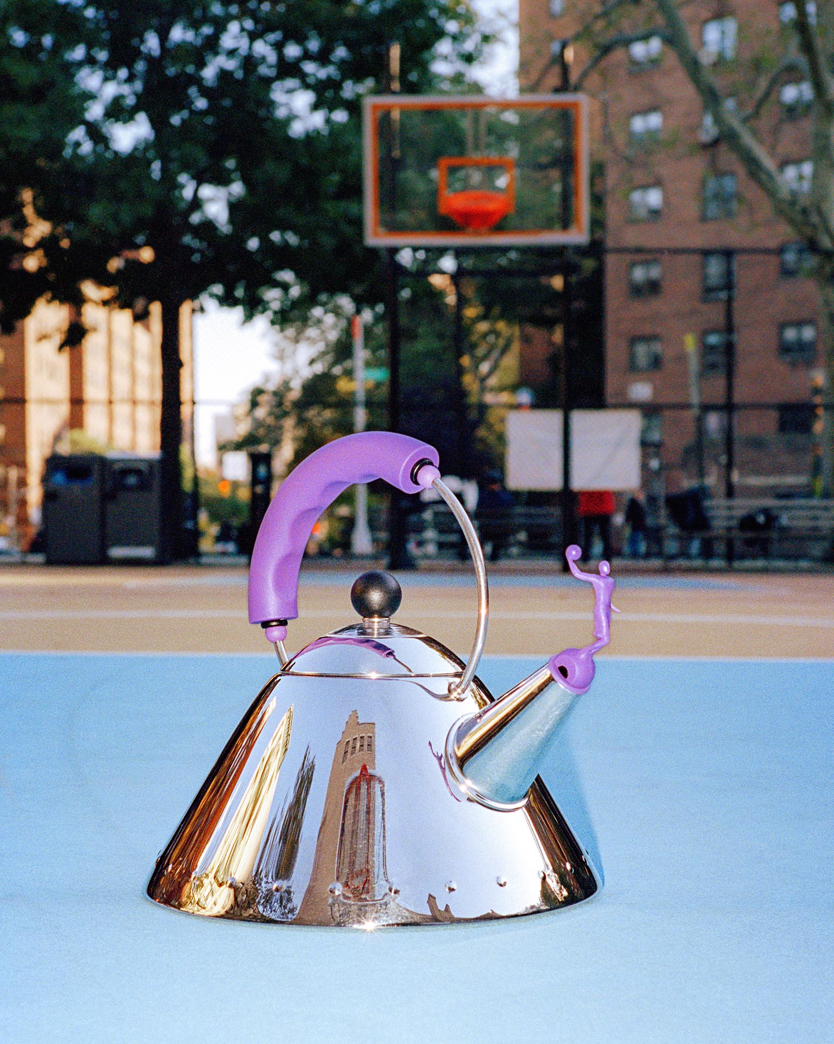 3909 Kettle Design Michael Graves