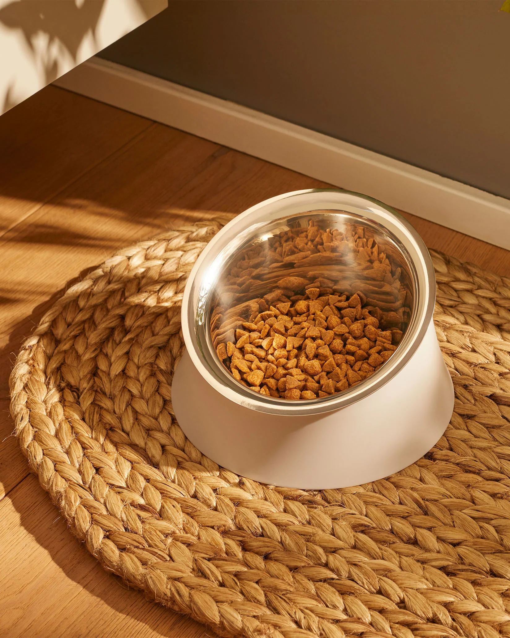 Wowl Dog bowl Design Michel Boucquillon