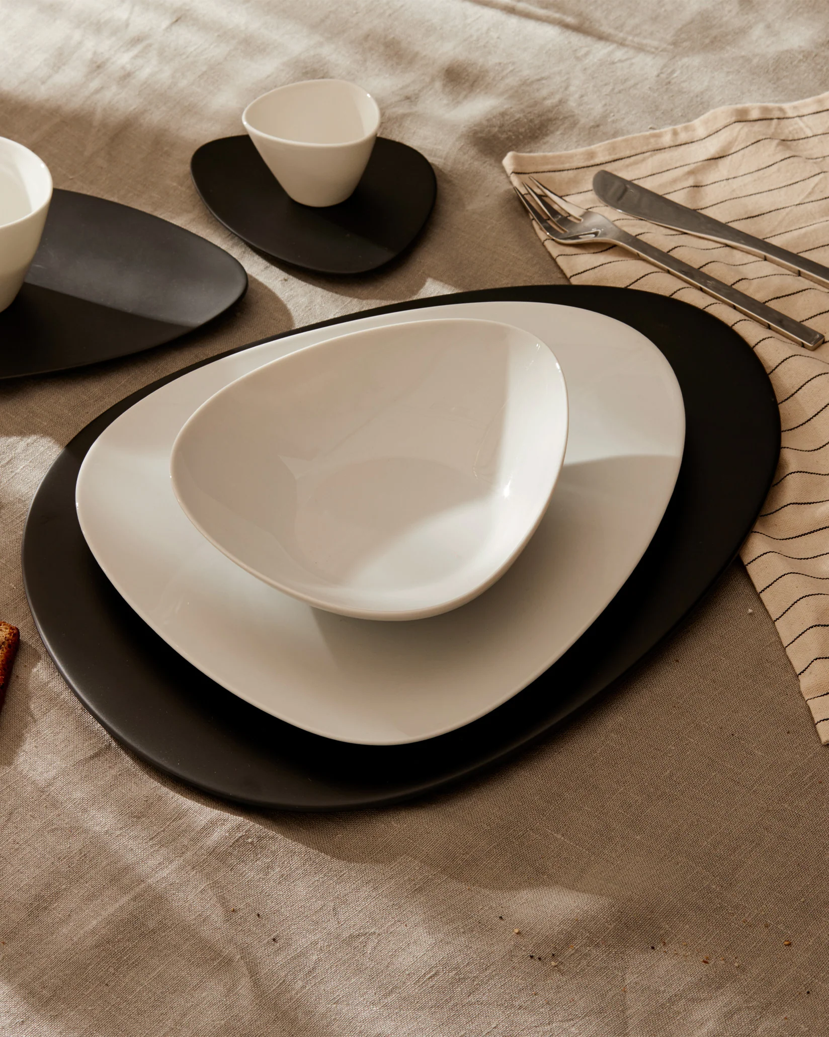 Colombina collection Dinner plate. 6 pieces Design Doriana e Massimiliano Fuksas