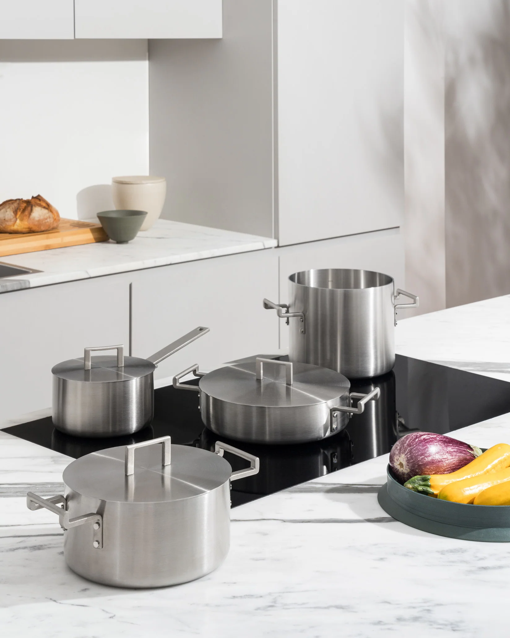 Convivio Cookware set Design David Chipperfield , Consultant Pietro Leemann