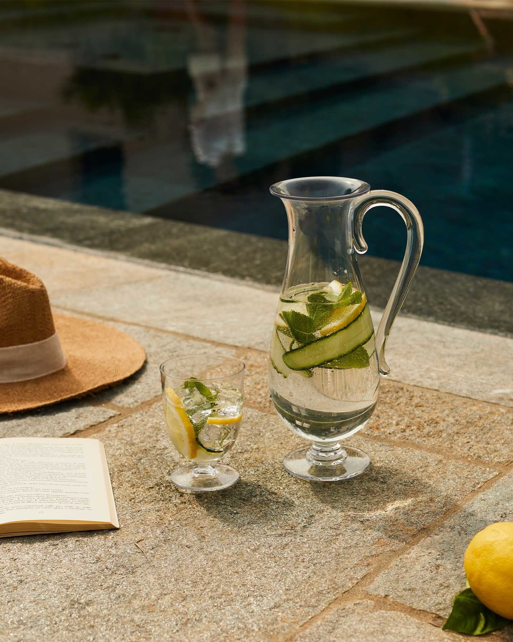 Dressed en plein air Pitcher Design Marcel Wanders