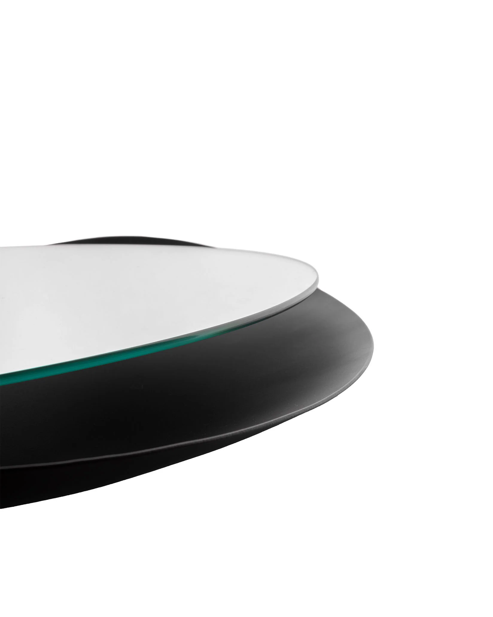 Colombina collection Wall mirror Design Doriana e Massimiliano Fuksas