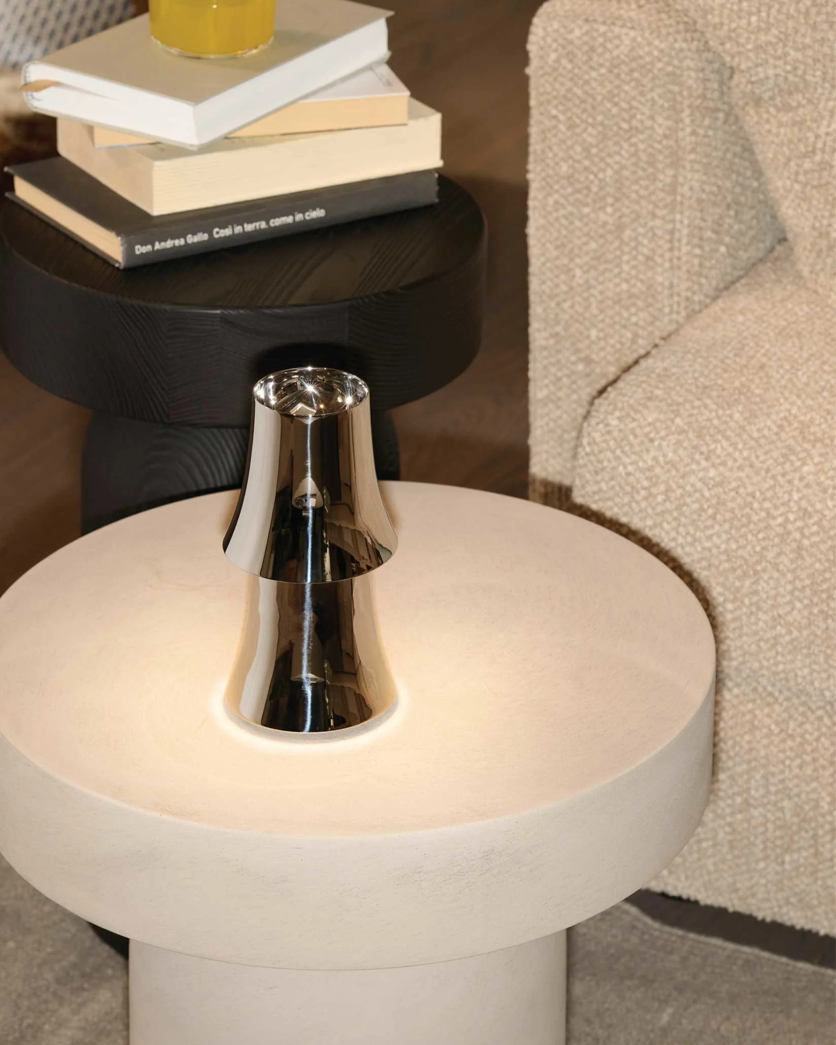 Halesia Table lamp