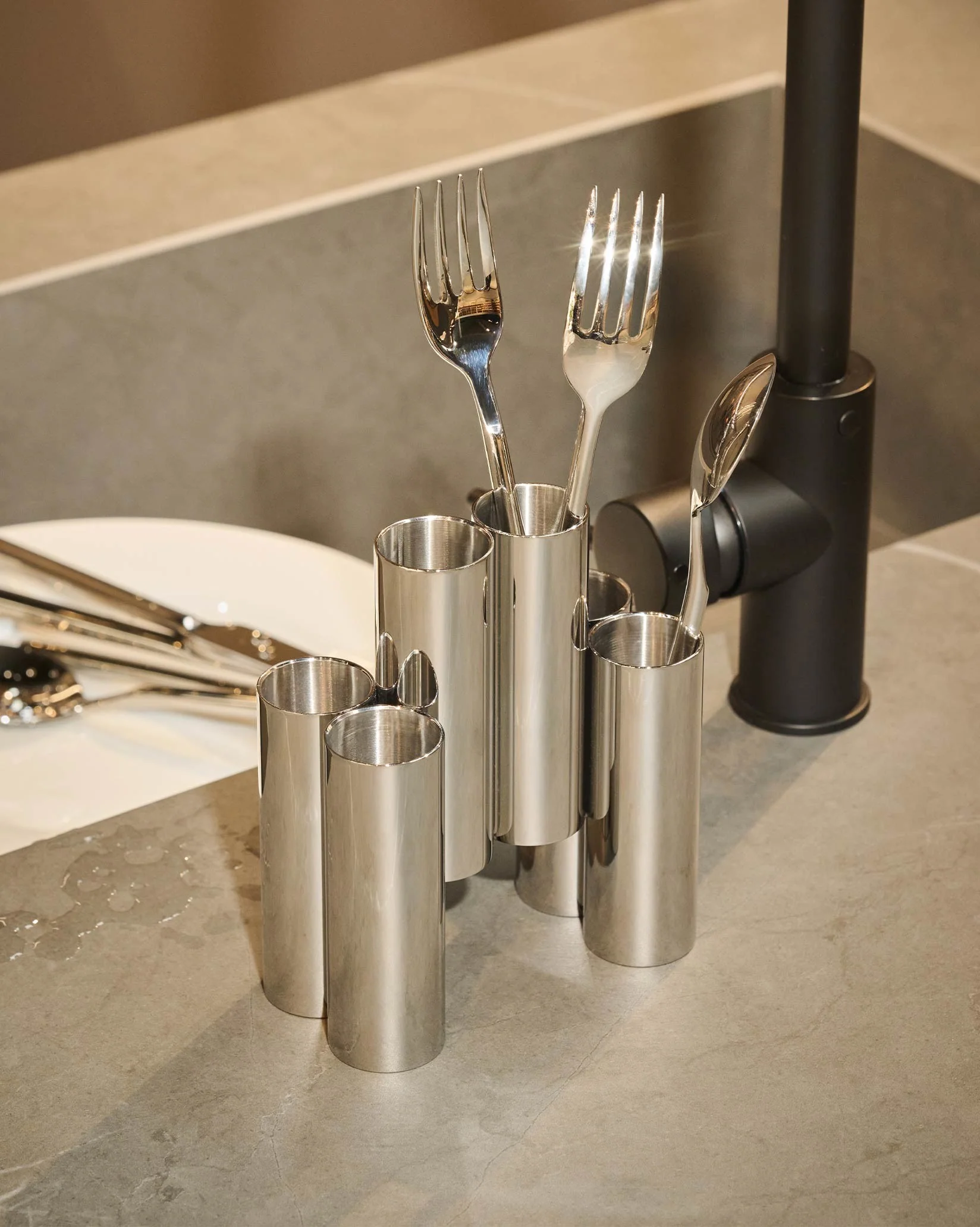 Canale Cutlery holder Design Patricia Urquiola
