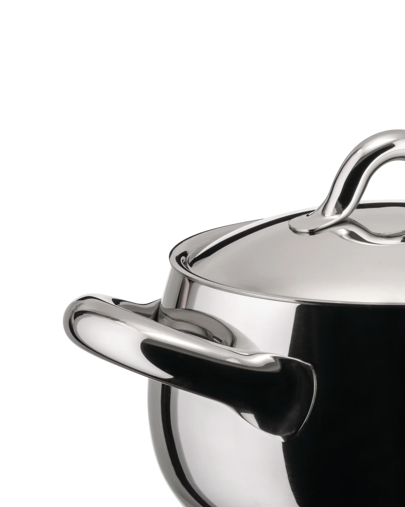 Mami Casserole with two handles Design Stefano Giovannoni