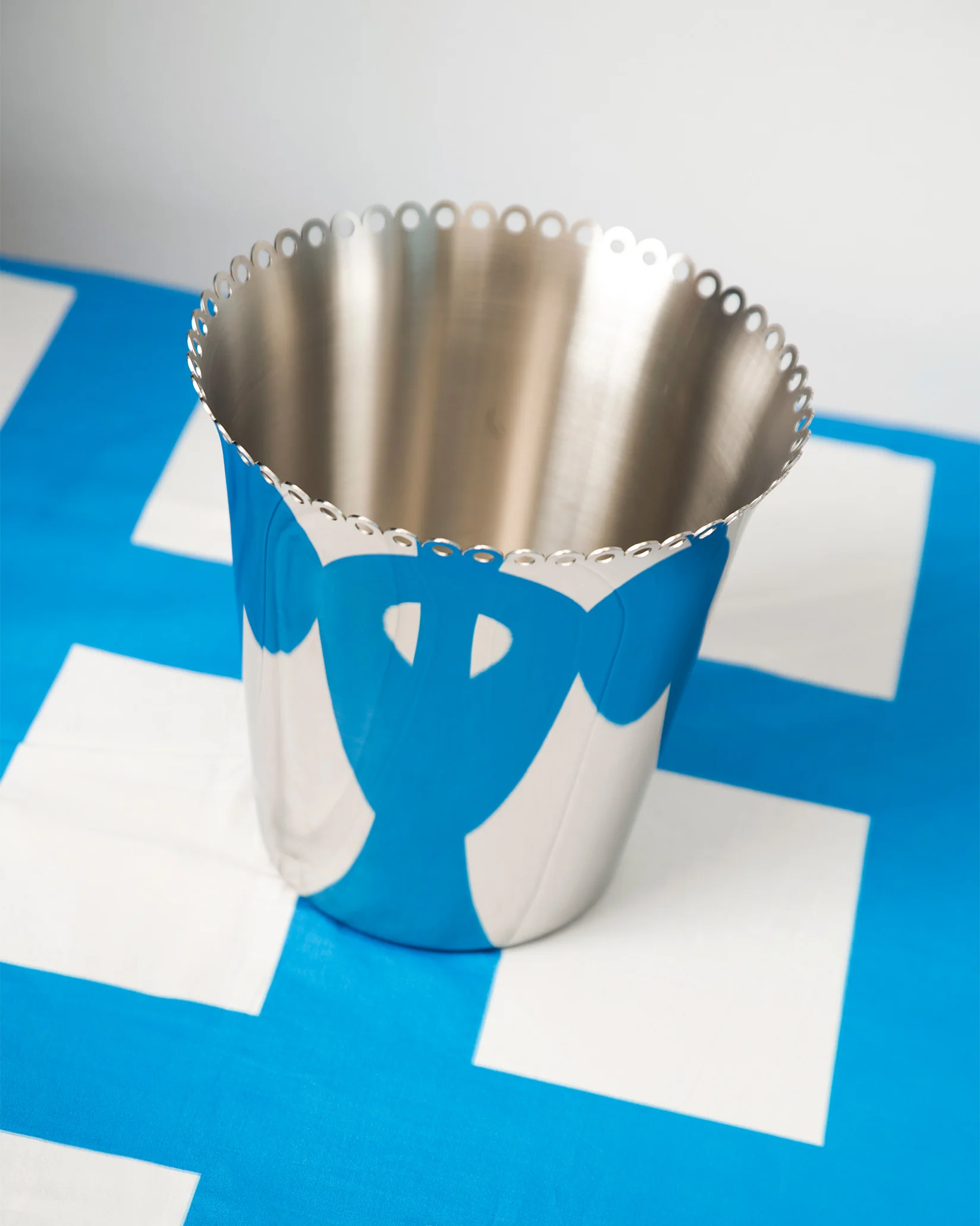 Edges Ice bucket Design Nika Zupanc