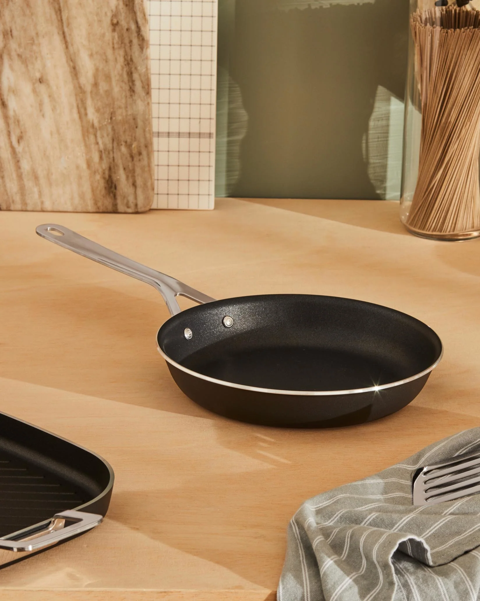Pots&Pans Frying pan Design Jasper Morrison