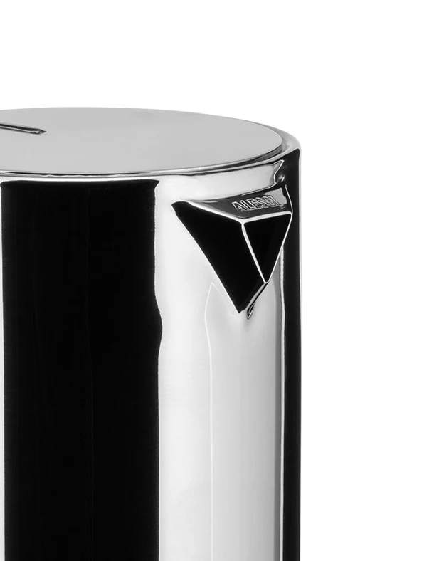 9090 Espresso coffee maker Design Richard Sapper