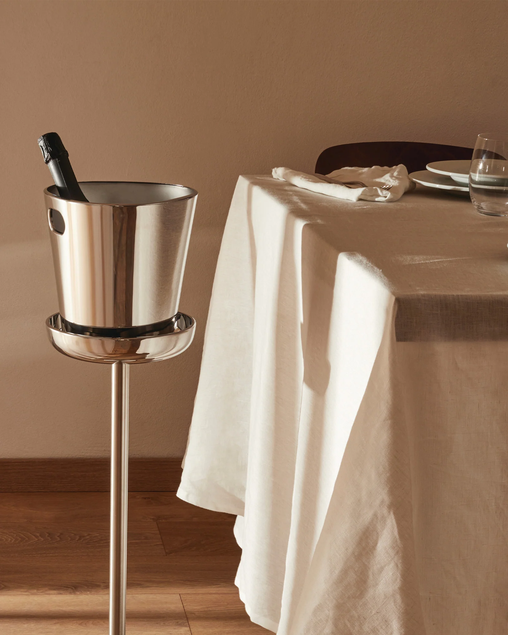 JM26 Wine cooler stand Design Jasper Morrison