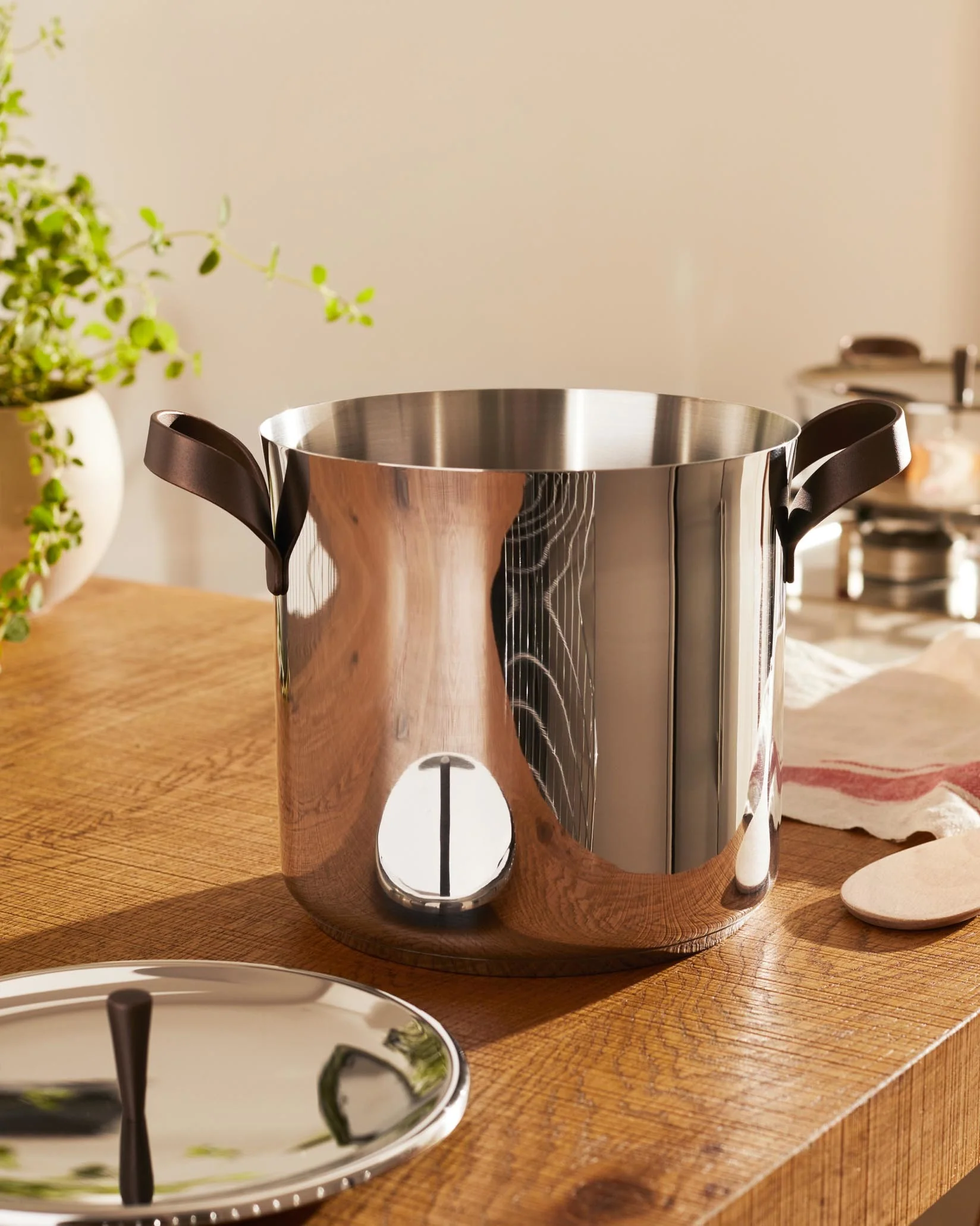 Edo Stockpot Design Patricia Urquiola