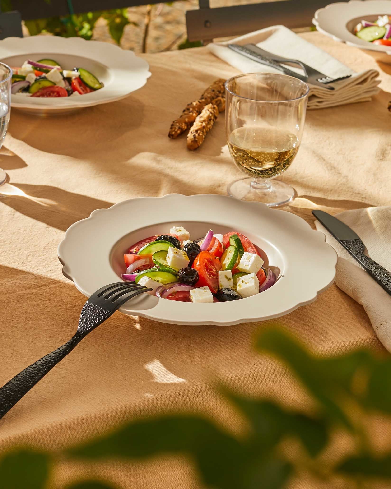 Dressed en plein air Soup bowl. 4 pieces Design Marcel Wanders